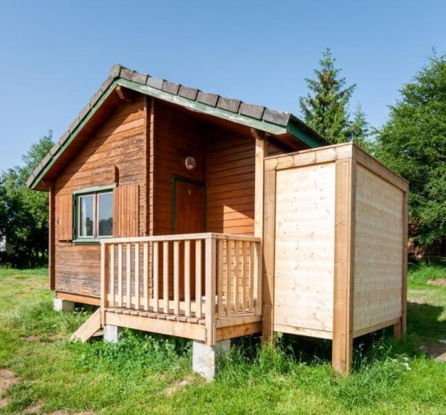 Domaine De L'Ours / Camping Lodge Saint-Urcize Exterior foto